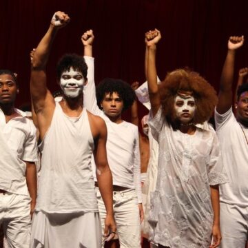 Salvador reconhece Bando de Teatro Olodum como patrimônio cultural imaterial