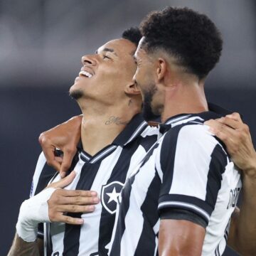 Botafogo vence Independiente Petrolero e segue líder na Sul-Americana