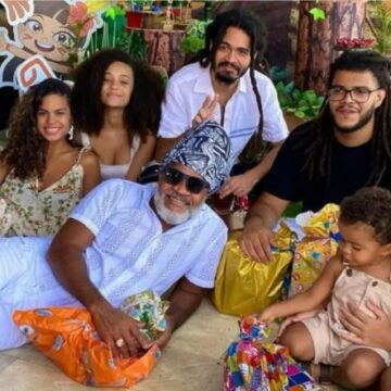 Quantos filhos tem Carlinhos Brown? Artista já foi casado com herdeira de Chico Buarque