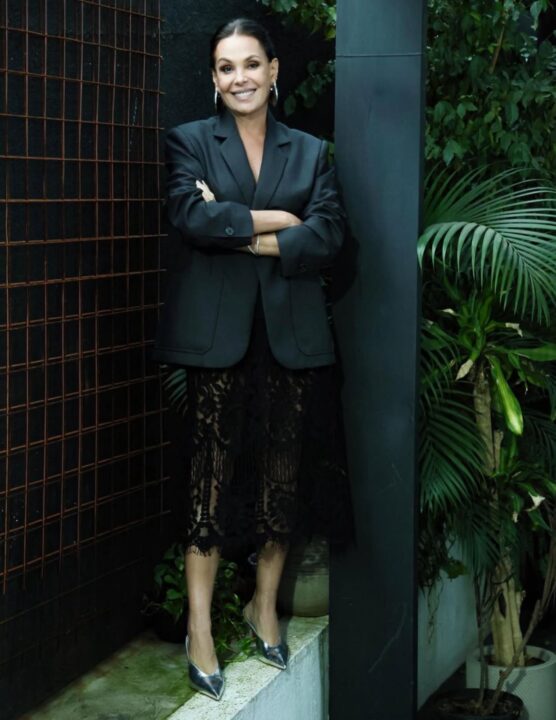 Carolina Ferraz deixa comando do Domingo Espetacular após quase seis anos