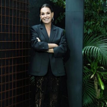 Carolina Ferraz deixa comando do Domingo Espetacular após quase seis anos