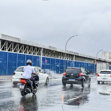 Inmet eleva alerta para perigo de chuvas intensas em Salvador e 44 municípios baianos; veja lista e recomendações