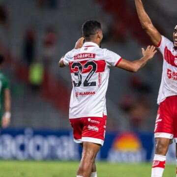 CRB ganha do Sousa por 3 a 0, mas se despede da Copa do Nordeste