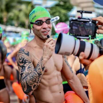 Daniel Cady participa de prova de natação em Salvador: ‘Bora se desafiar?’