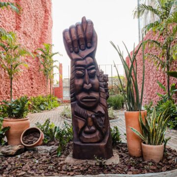 MUNCAB inaugura Jardim das Esculturas com exposição inspirada em Exu no Centro de Salvador