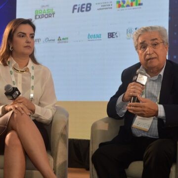 Debate aponta Salvador como potencial polo logístico internacional