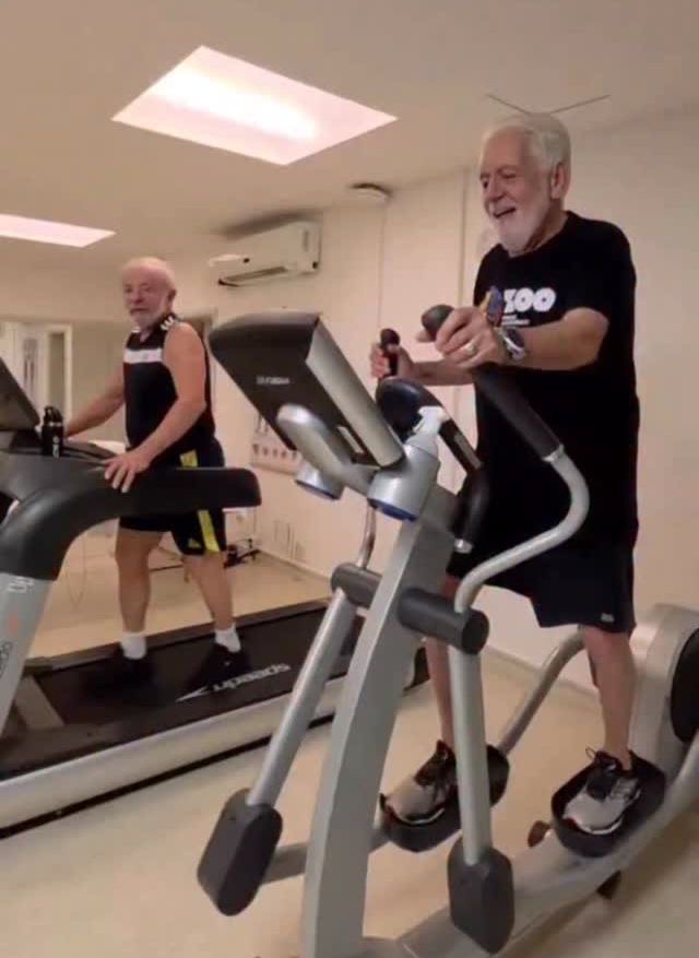 Aos 75 anos, Jaques Wagner compartilha treino com Lula e diverte seguidores: ‘Se não postar, não cresce!’