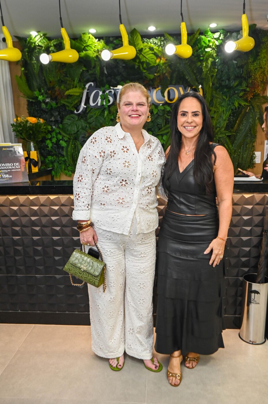 Nanda Lebram e Giselle Rêgo