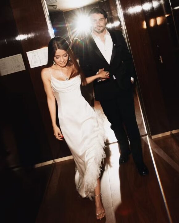 Após aparição pública, Maiara publica primeiras fotos românticas com novo affair