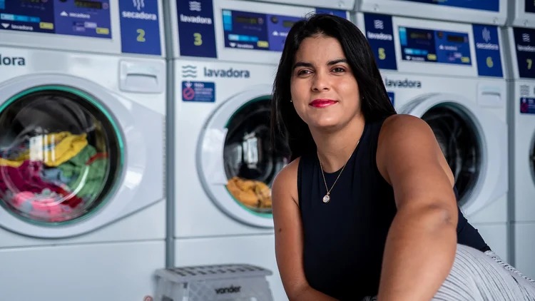 Ex-defensora pública fatura R$ 1,3 milhão com rede de lavanderias e aposta em expansão