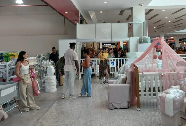 Feira de produtos para bebês movimenta shopping de Salvador com itens a partir de R$ 1,50