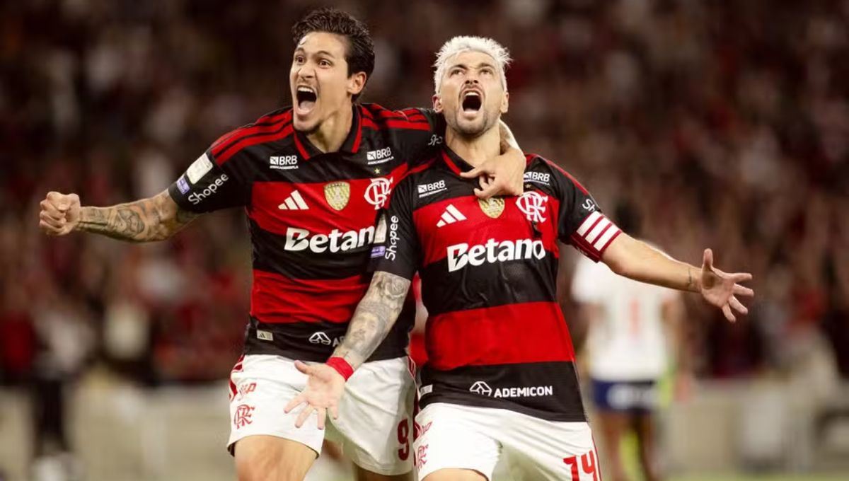 Flamengo vence o Bahia no Maracanã e cola na ponta do Brasileirão; veja gols
