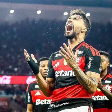 Flamengo vence o Santos de virada no Maracanã e retoma fôlego no Brasileirão; veja gols