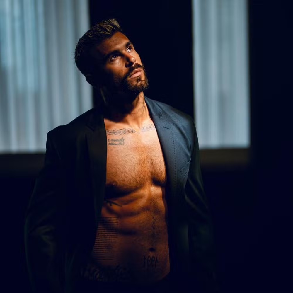 Ex-jogador e modelo, Arturo Steffen é aposta de galã em nova novela das 9