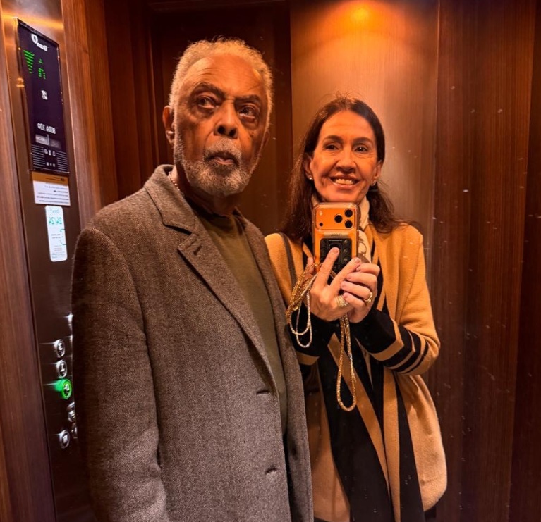 Gilberto Gil desembarca em Paris para início de mini turnê