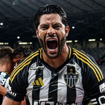 Fluminense acerta bases com Hulk e espera rescisão com o Atlético-MG