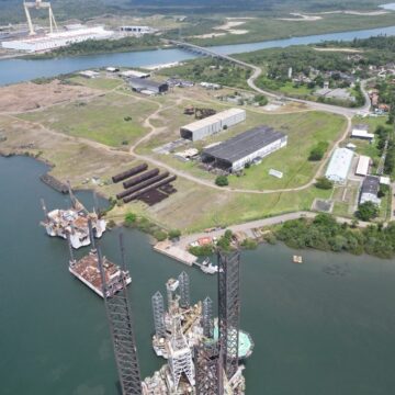 Obras da ponte Salvador–Itaparica avançam com base logística em Maragogipe