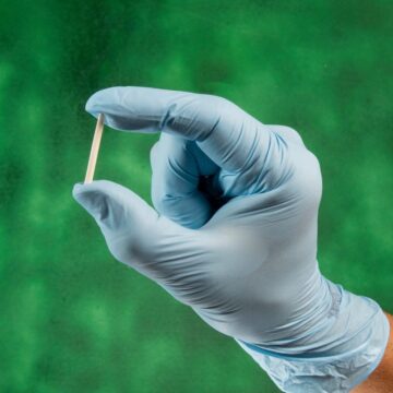 SUS promove qualificação de profissionais para ampliar oferta de implantes hormonais