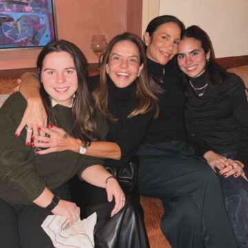 Ivete Sangalo assiste show durante viagem aos Estados Unidos