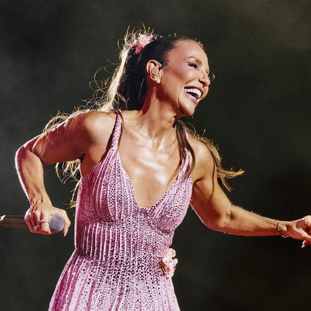 São João 2026: Kwai vai transmitir shows de Ivete, Safadão e João Gomes; saiba detalhes