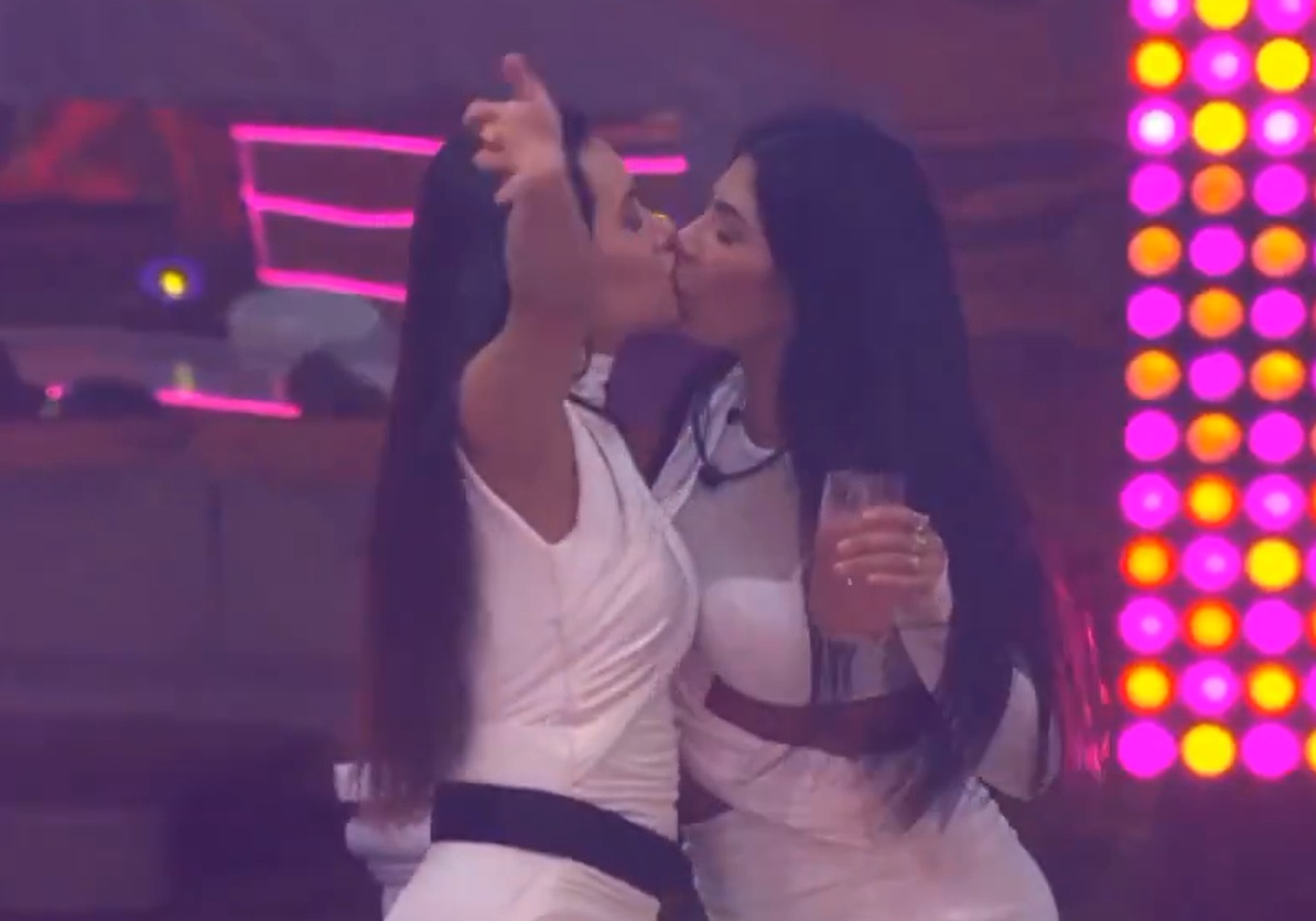 Jordana e Marciele se beijam em festa do BBB 26; veja vídeo