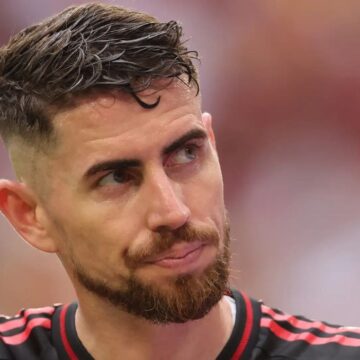 Jorginho tem lesão confirmada e desfalca Flamengo na estreia da Libertadores