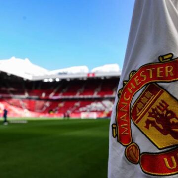Manchester United prepara reformulação no elenco e até 13 jogadores podem deixar o clube