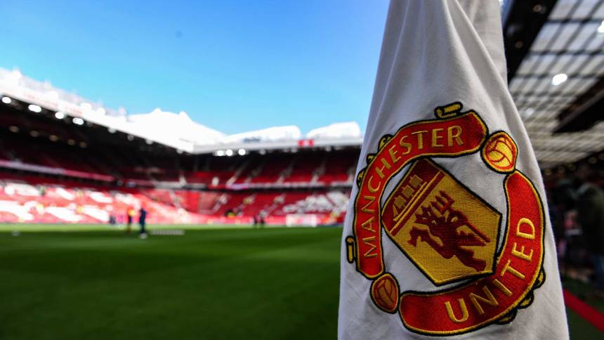 Manchester United prepara reformulação no elenco e até 13 jogadores podem deixar o clube