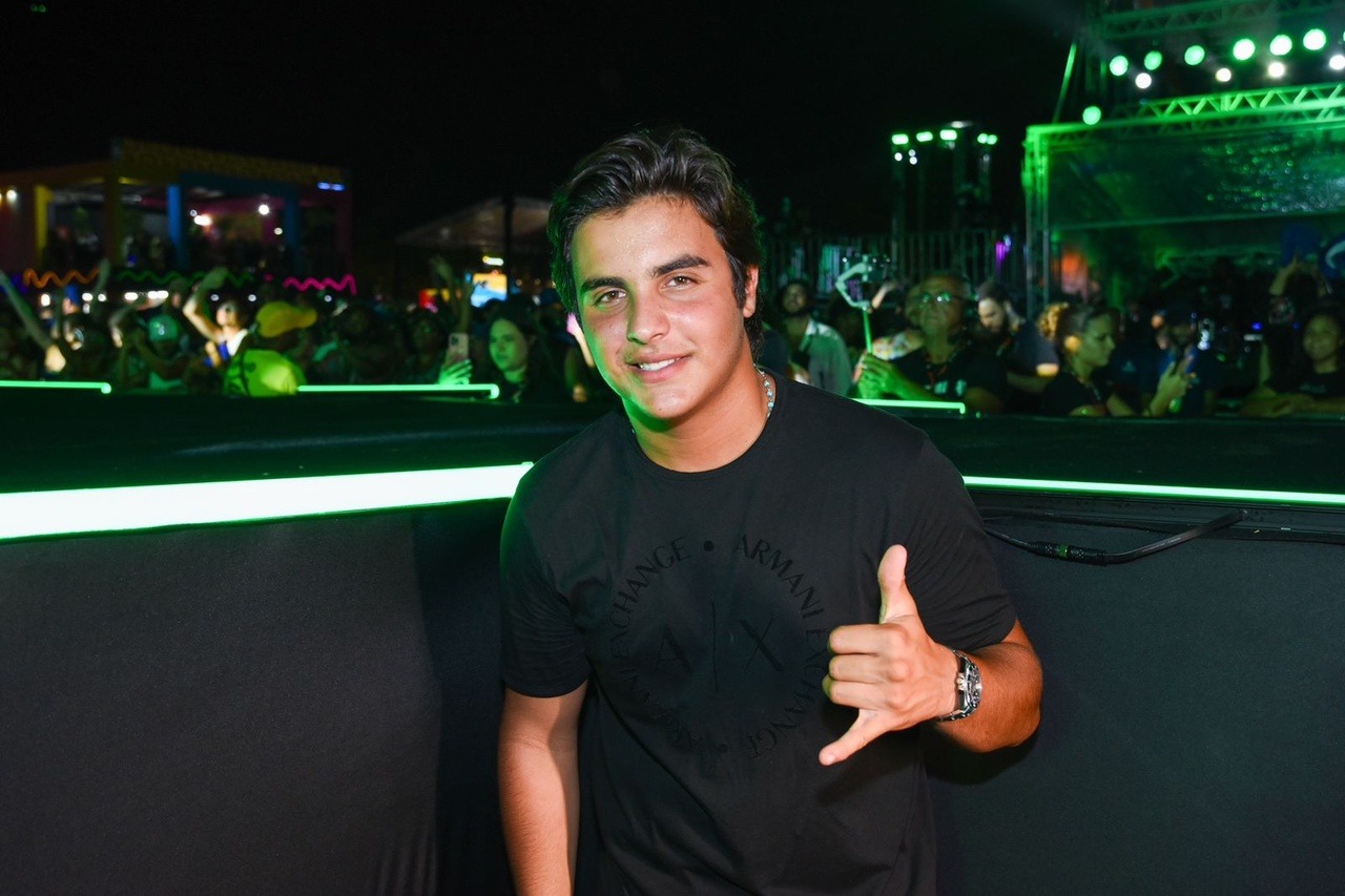 “Aura”: entenda a gíria usada por Marcelo Sangalo em foto de Daniel Cady