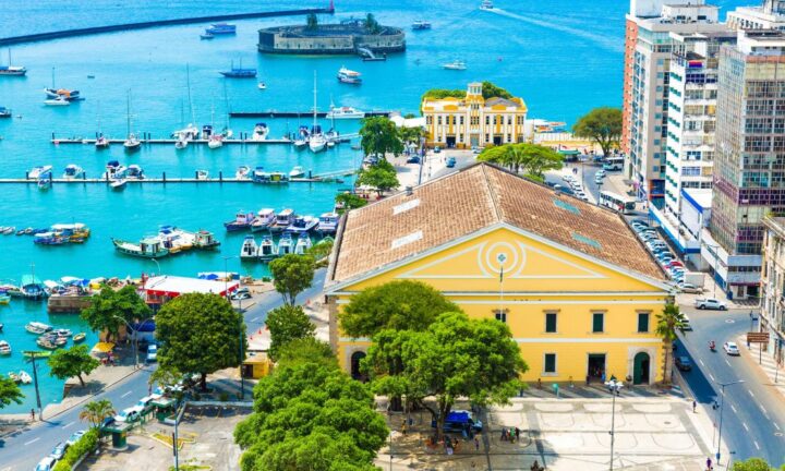 Mercado Modelo recebe capacitação para melhorar experiência de turistas