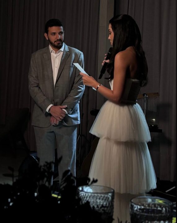 Filha de Otto Alencar fica noiva do deputado Netto Carletto durante festa em Salvador; veja fotos