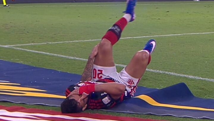 Paquetá deixa campo com dores no joelho e preocupa o Flamengo após vitória sobre o Bahia