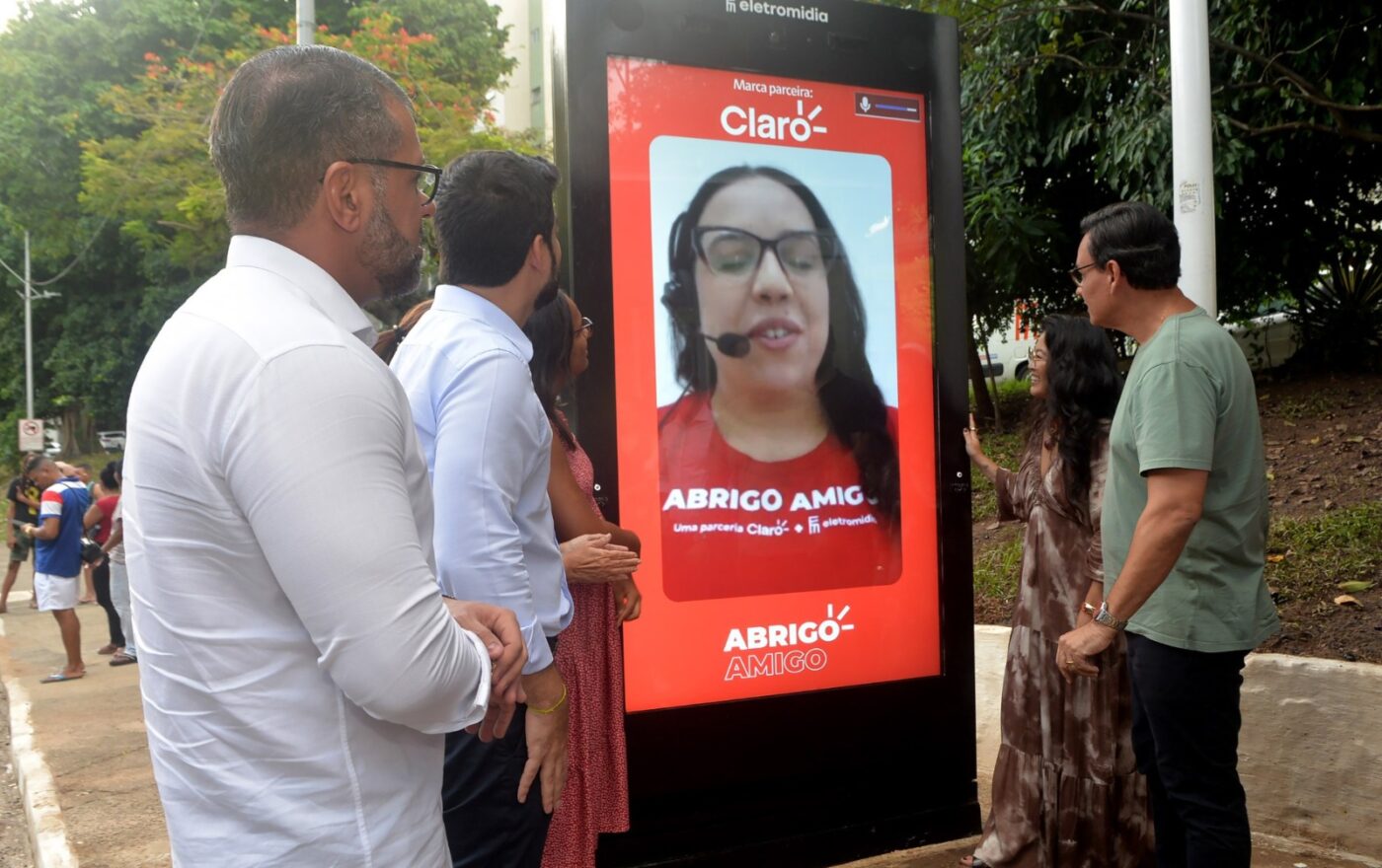 Salvador testa ‘Abrigo Amigo’, ponto de ônibus com vídeoatendimento para reforçar segurança