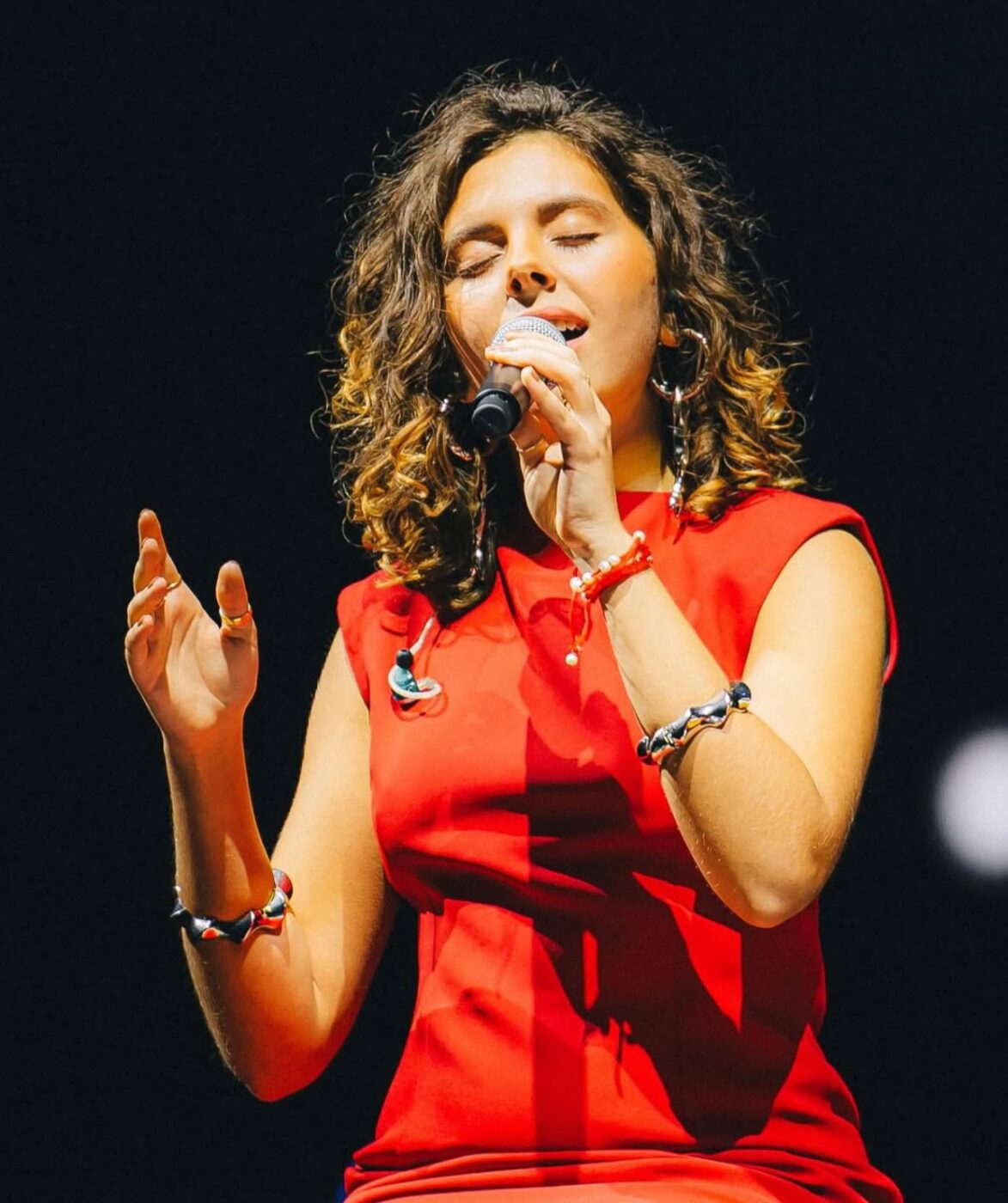 Flor Gil é anunciada em turnê com orquestra brasileira em Roma e no Vaticano