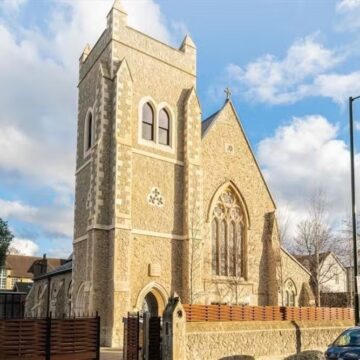 Antiga igreja na Inglaterra vira condomínio de luxo; apartamento custa £ 2,1 milhões