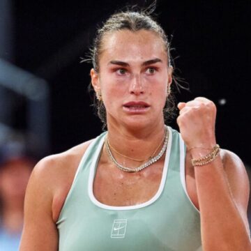 Sabalenka reage contra Osaka e mantém defesa do título viva em Madri