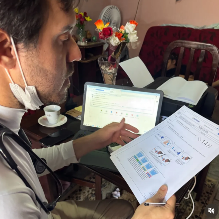 Médico cria receitas com desenhos para quem não sabe ler; iniciativa já chega à Bahia