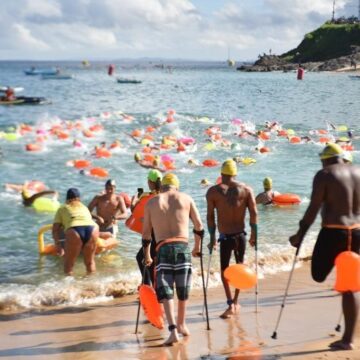 Salvador recebe etapa do circuito mundial de natação em águas abertas com atletas de 11 países