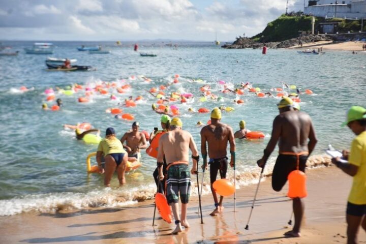 Salvador recebe etapa do circuito mundial de natação em águas abertas com atletas de 11 países