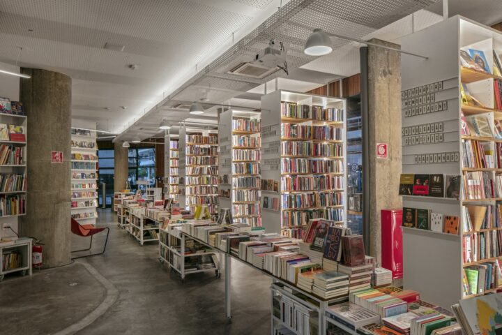 Noite das Livrarias mobiliza 86 espaços em 30 cidades na quinta-feira (23)