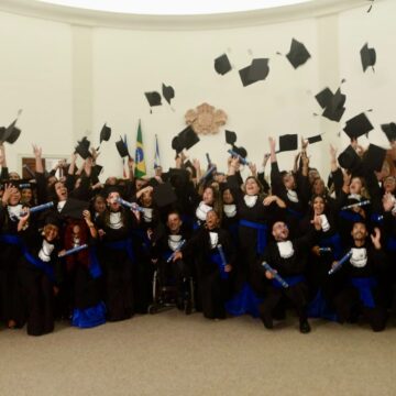 UFBA forma primeira turma de Gestão do Turismo com 134 alunos na Bahia