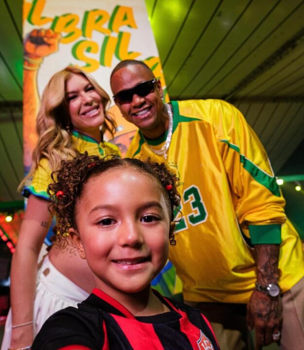 Léo Santana comemora 38 anos com festa em Salvador em clima de Copa; veja fotos