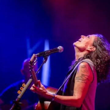 Zélia Duncan se apresenta na Concha Acústica com ingressos a partir de R$ 50