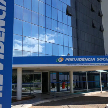 INSS paga segunda parcela do 13º salário a partir desta segunda-feira (25); confira