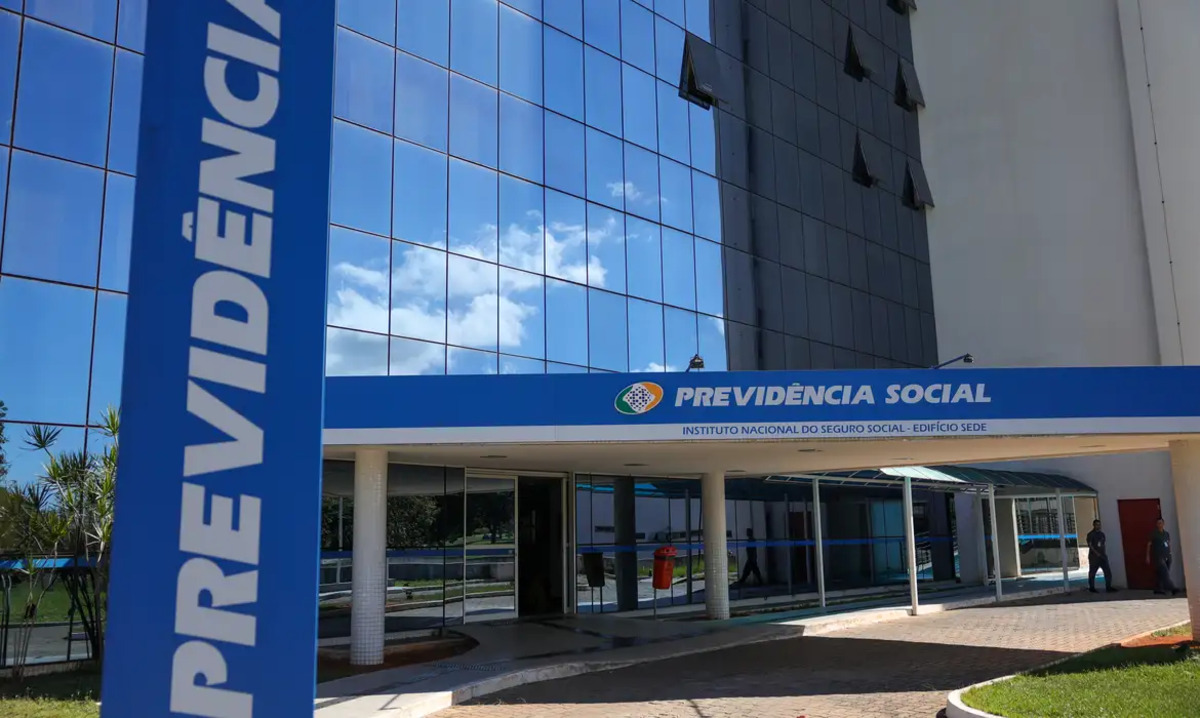 INSS paga segunda parcela do 13º salário a partir desta segunda-feira (25); confira