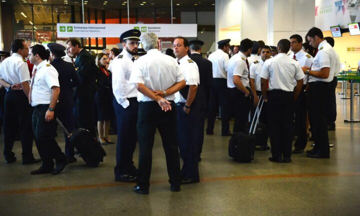Sindicato dos Aeronautas alerta para risco de colapso “sem precedentes” no setor aéreo brasileiro