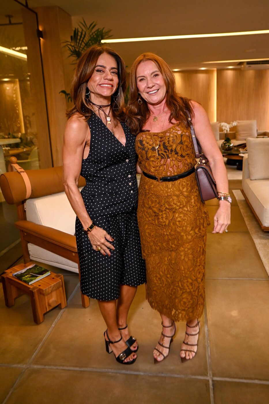 Roberta Coelho e Adélia Estevez