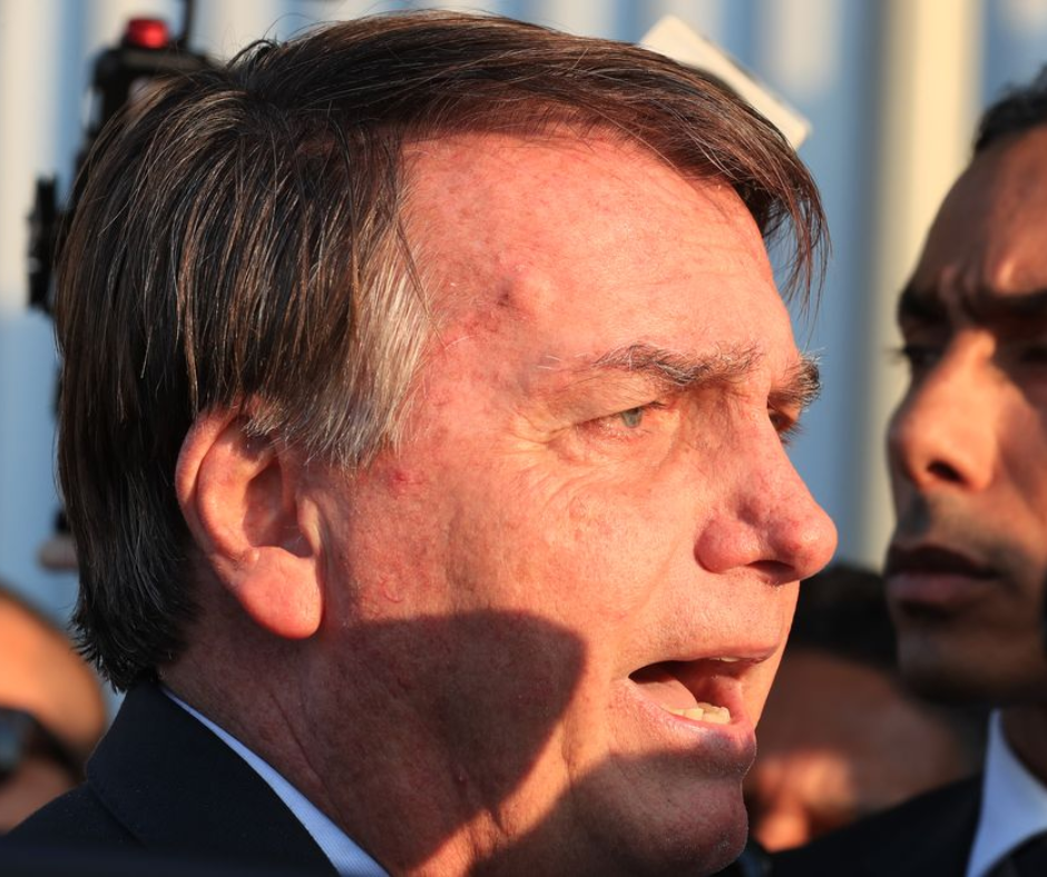 Bolsonaro entra com revisão criminal no STF para anular condenação