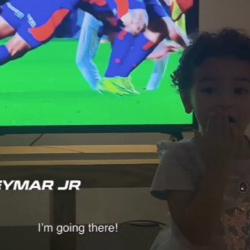 Mavie rouba a cena ao ‘defender’ Neymar em jogo do Santos e viraliza nas redes