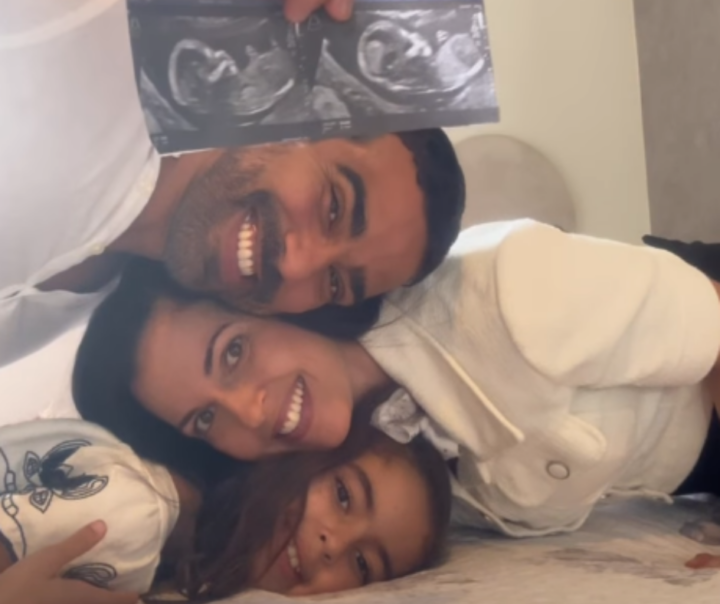 Thaic Carvalho anuncia gravidez do segundo filho: ‘Belinha será irmã mais velha’